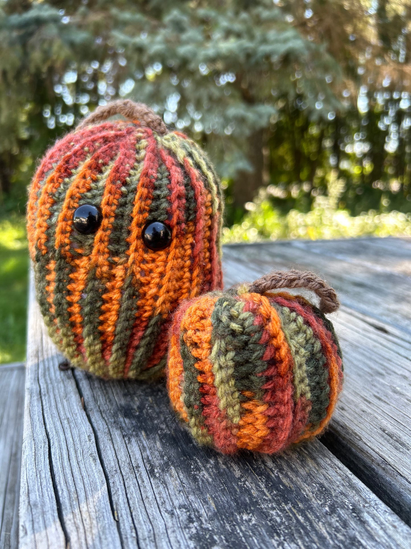 Crocheted mini pumpkin